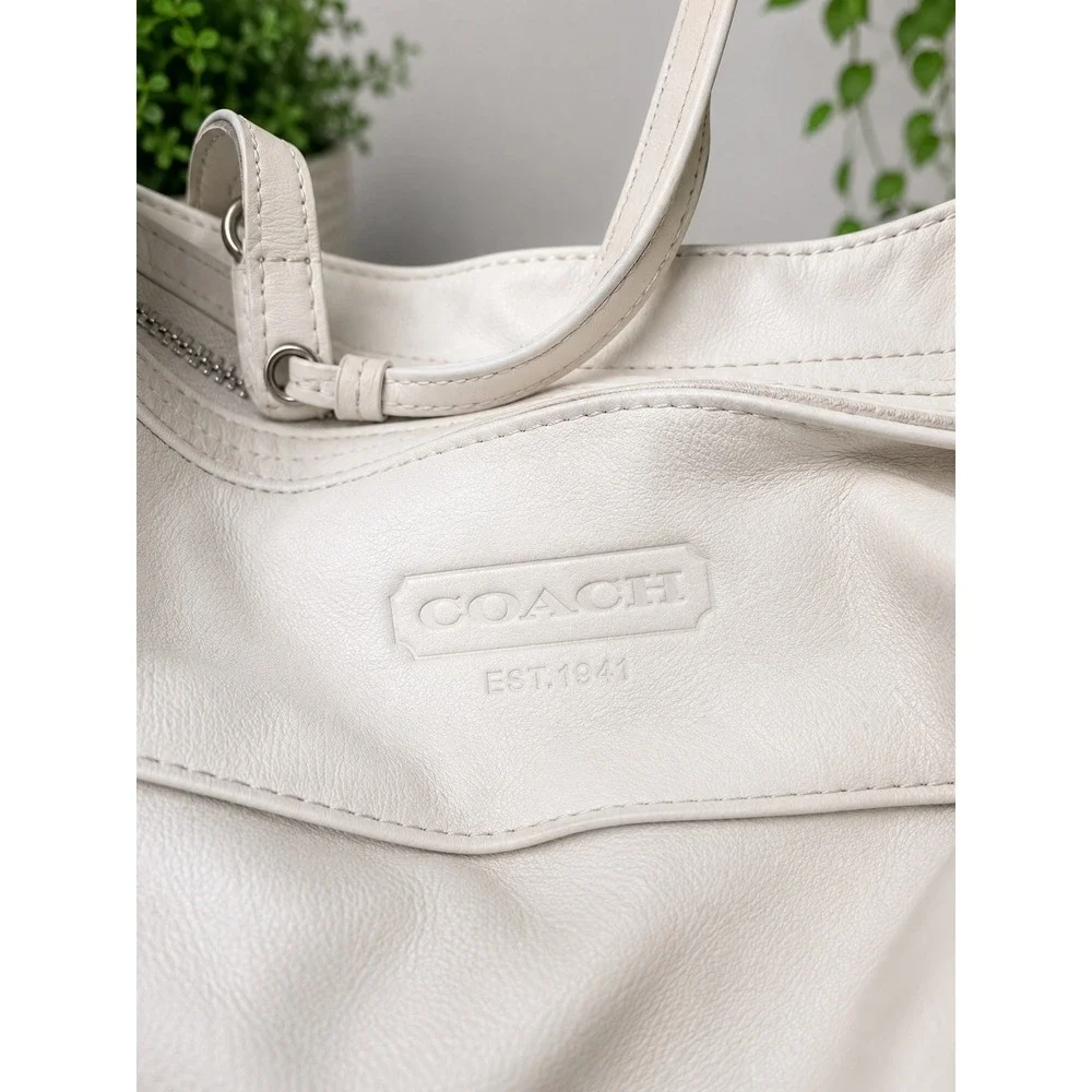 C217 Coach Zoe hobo/crossbody